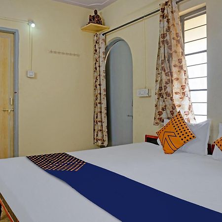 Spot On Hotel Prakash Residency, Near Hanuman Gym Ajmera Colony, Pimpri Luaran gambar