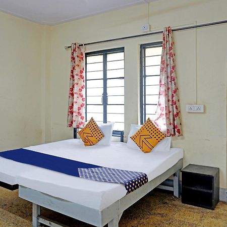 Spot On Hotel Prakash Residency, Near Hanuman Gym Ajmera Colony, Pimpri Luaran gambar
