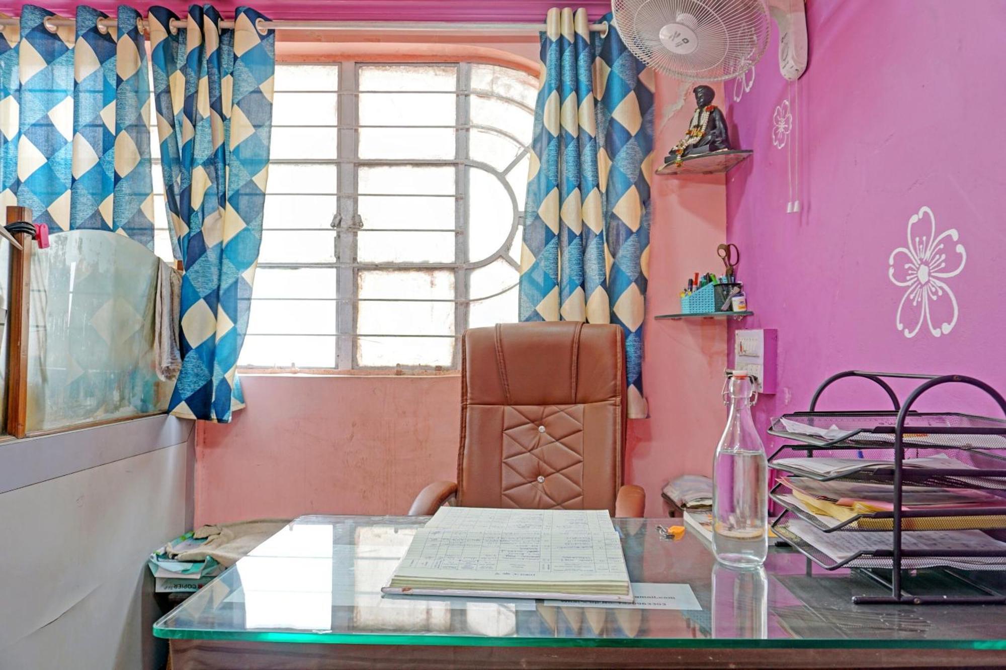 Spot On Hotel Prakash Residency, Near Hanuman Gym Ajmera Colony, Pimpri Luaran gambar