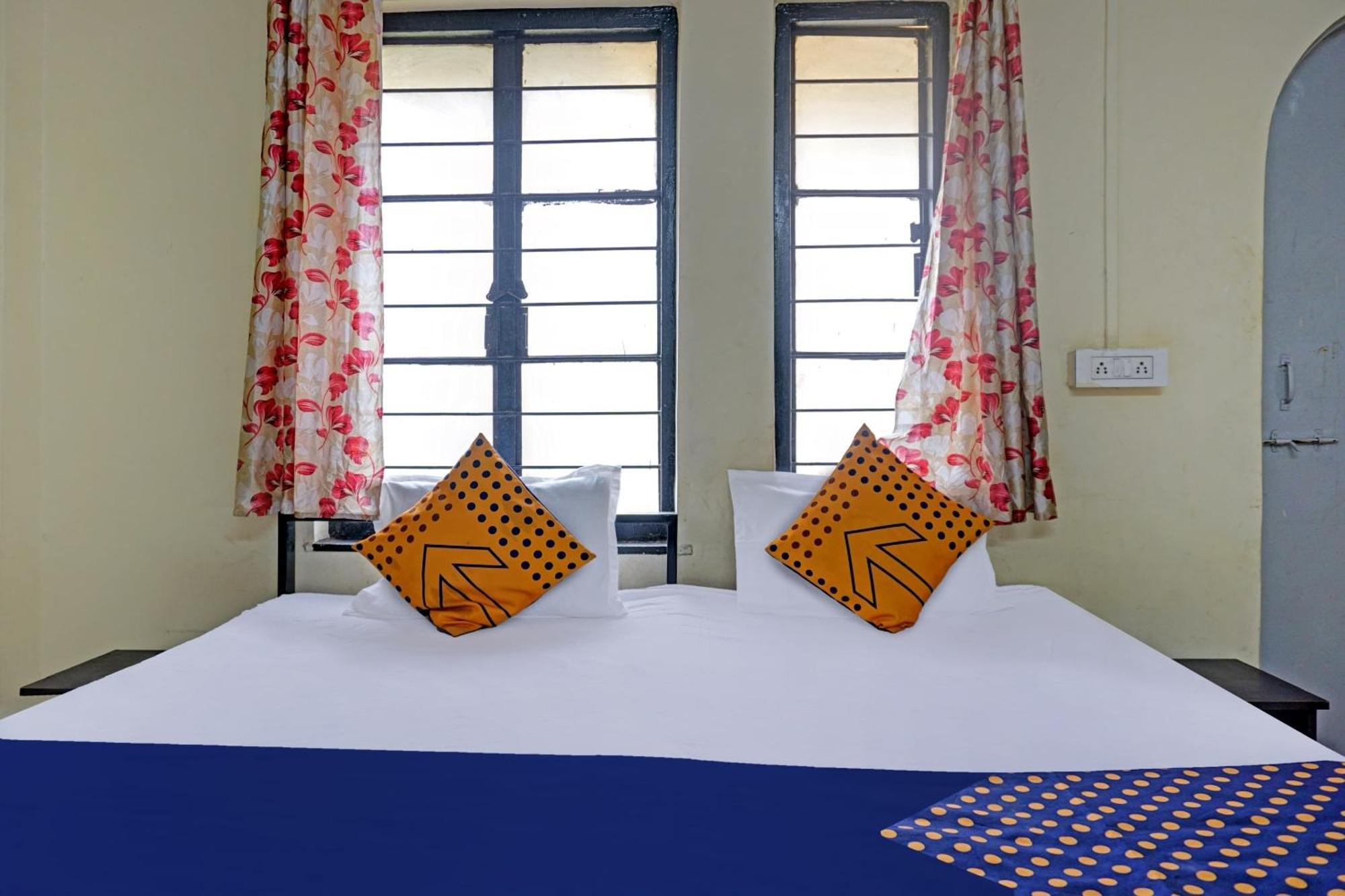 Spot On Hotel Prakash Residency, Near Hanuman Gym Ajmera Colony, Pimpri Luaran gambar