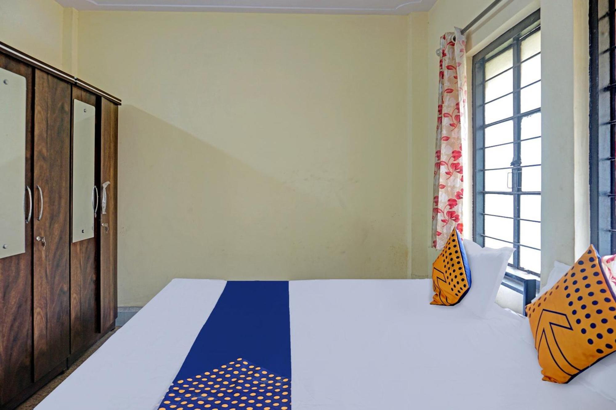 Spot On Hotel Prakash Residency, Near Hanuman Gym Ajmera Colony, Pimpri Luaran gambar